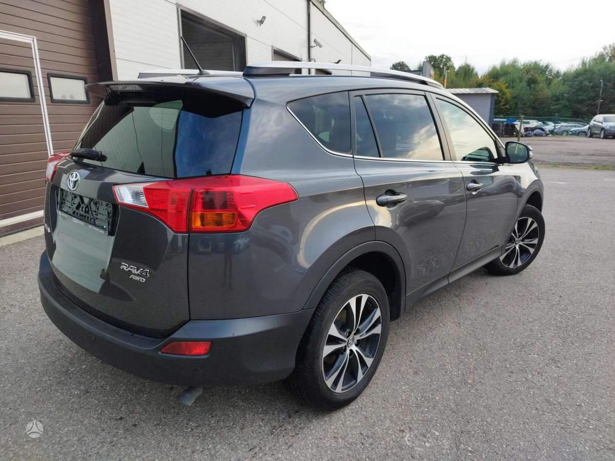 Toyota RAV4 - 4