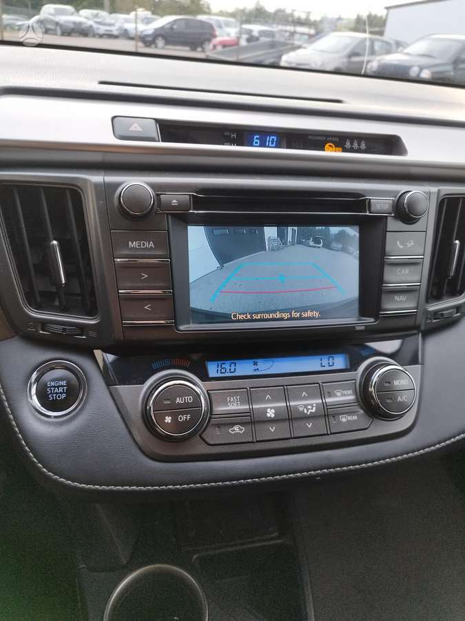 Toyota RAV4 - 7