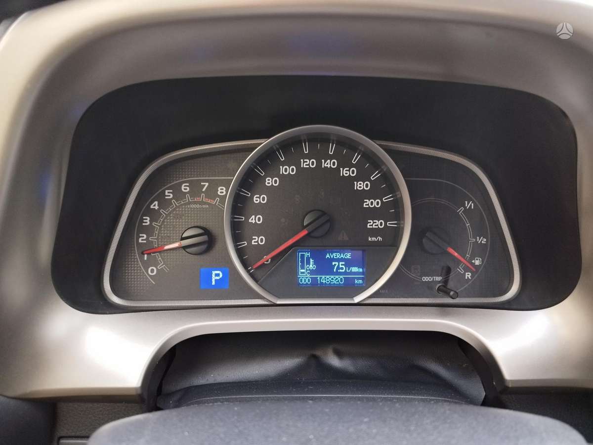 Toyota RAV4 - 9