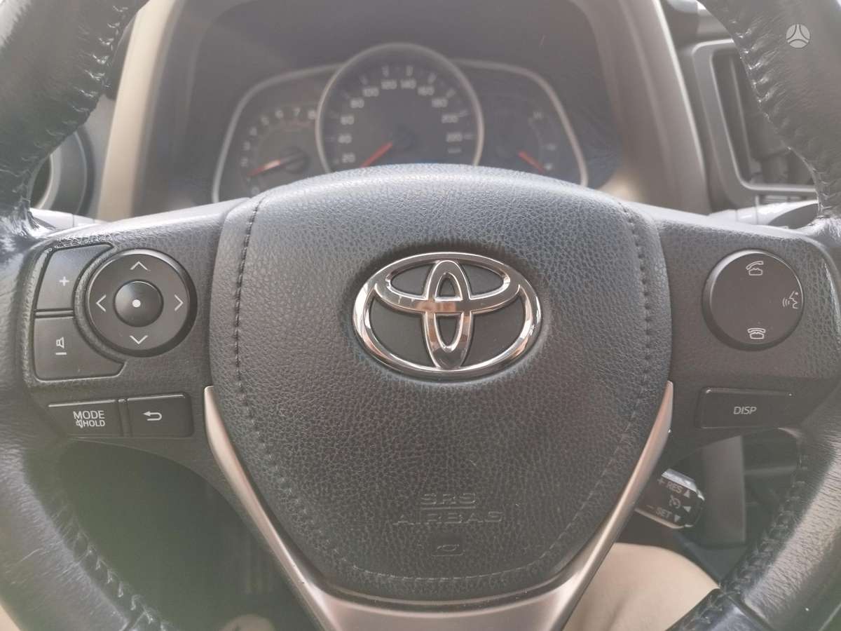 Toyota RAV4 - 11