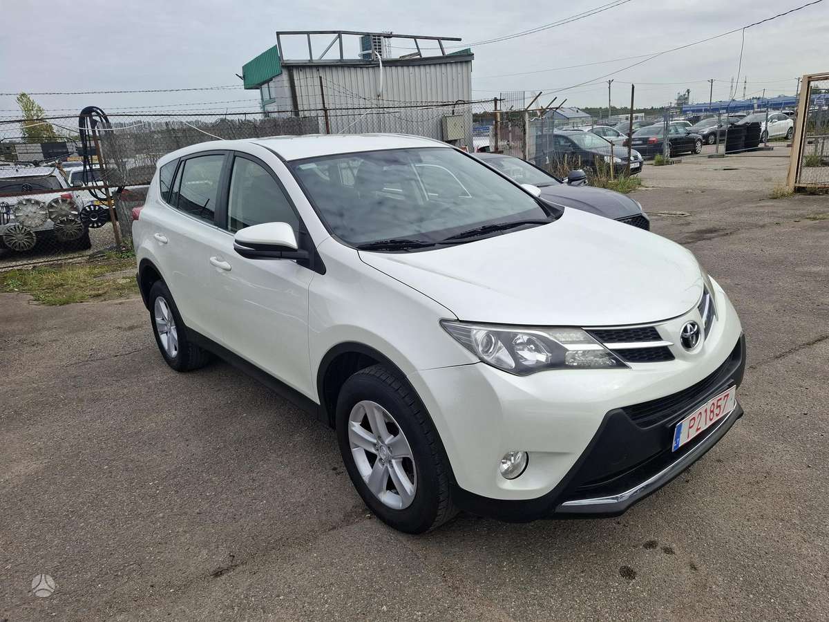 Toyota RAV4 - 1