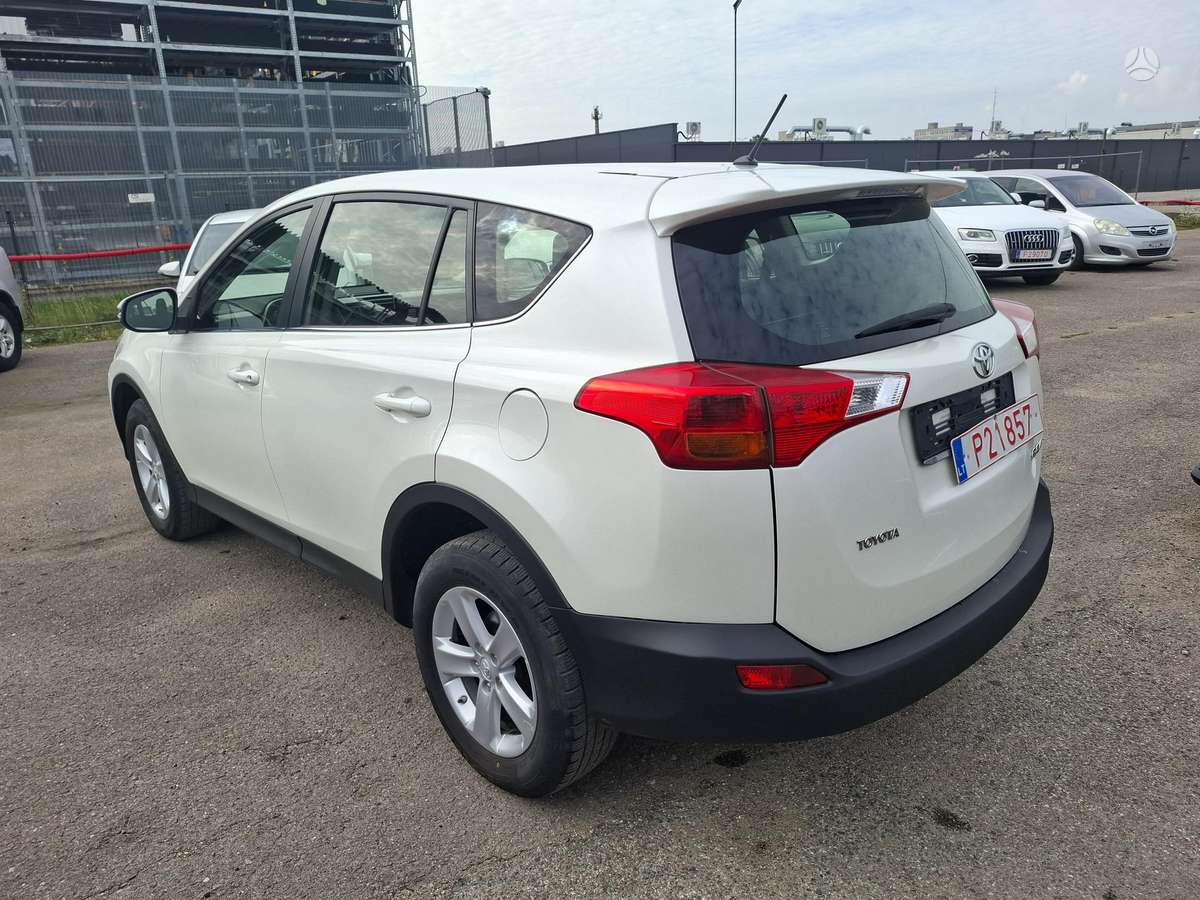 Toyota RAV4 - 5