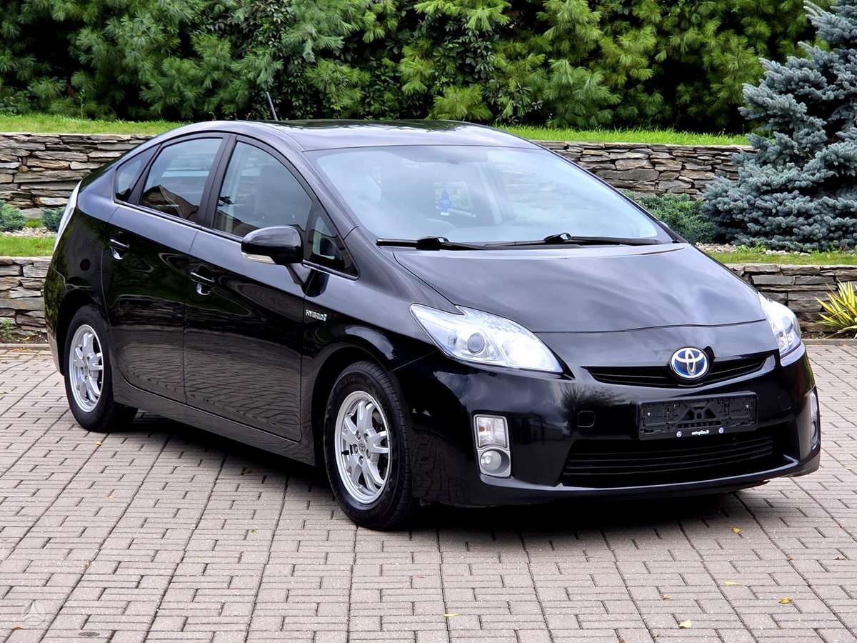 Toyota Prius - 1