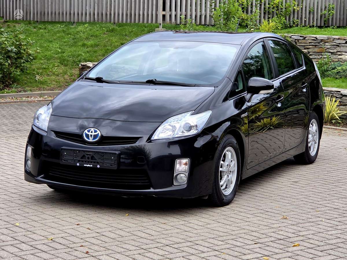 Toyota Prius - 3