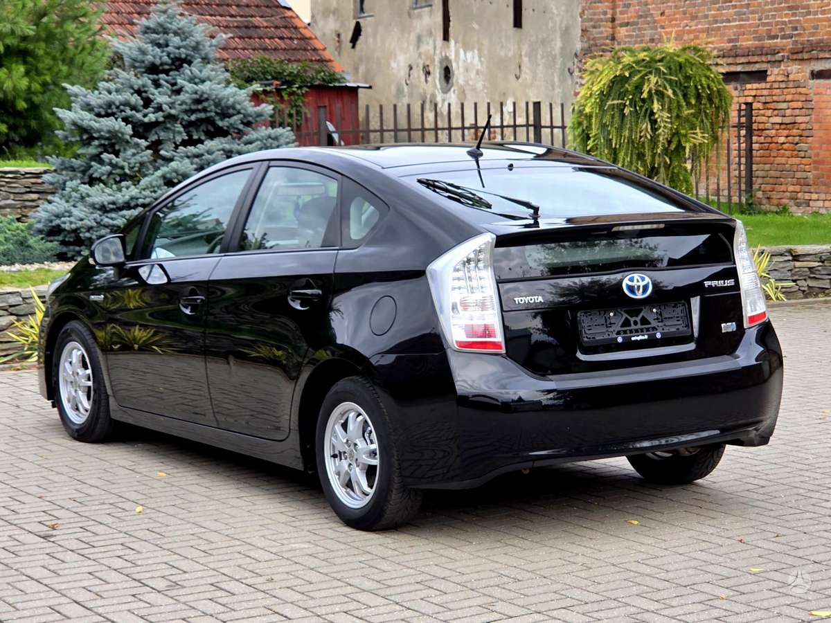 Toyota Prius - 6