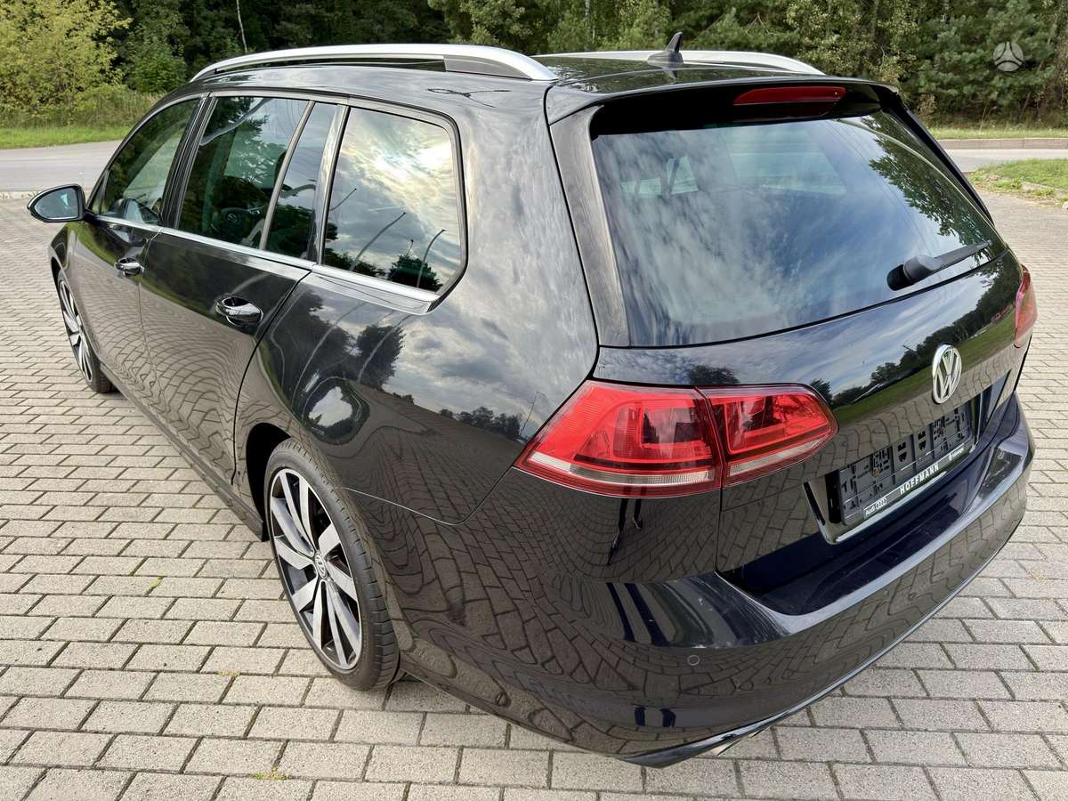 Volkswagen Golf - 4