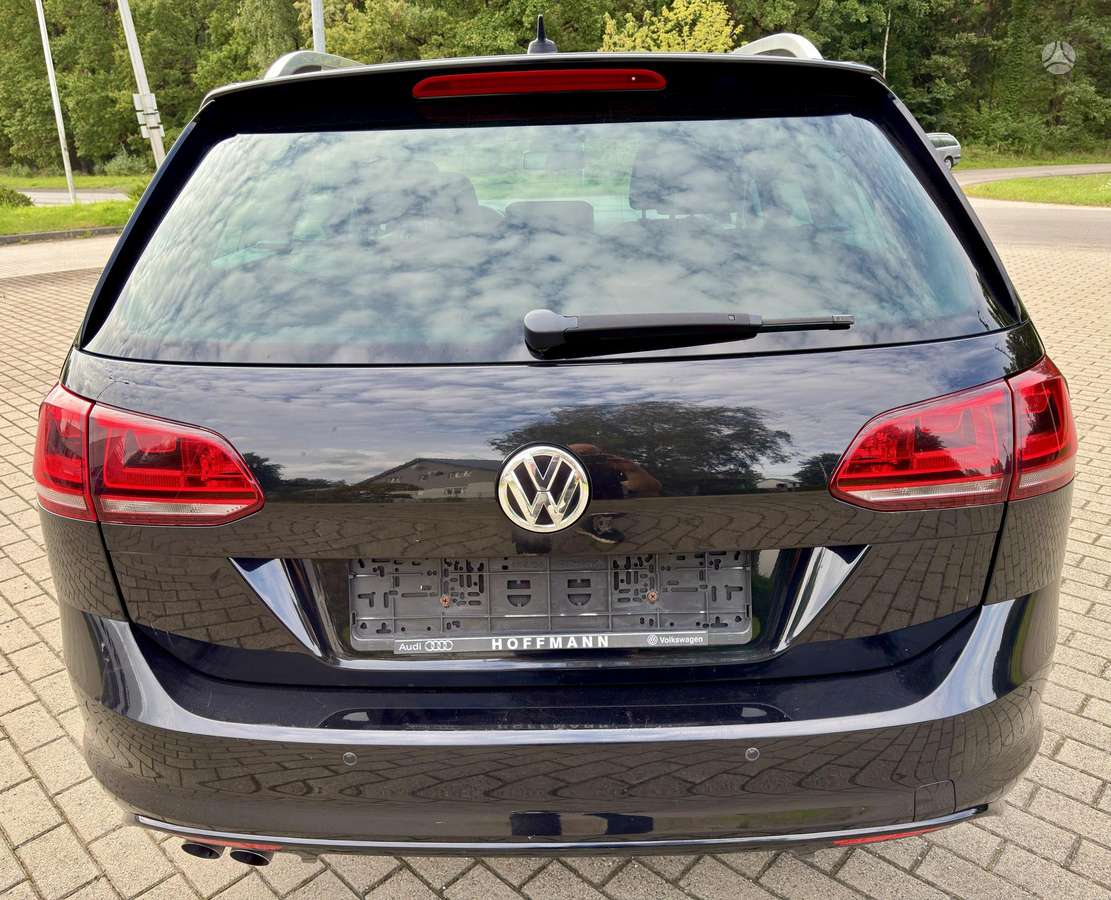 Volkswagen Golf - 5