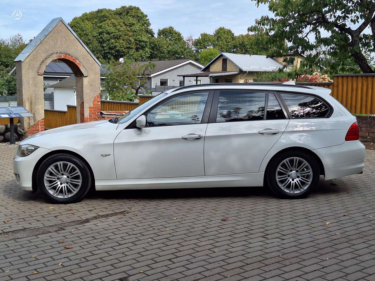 BMW 318, 2.0 l., wagon