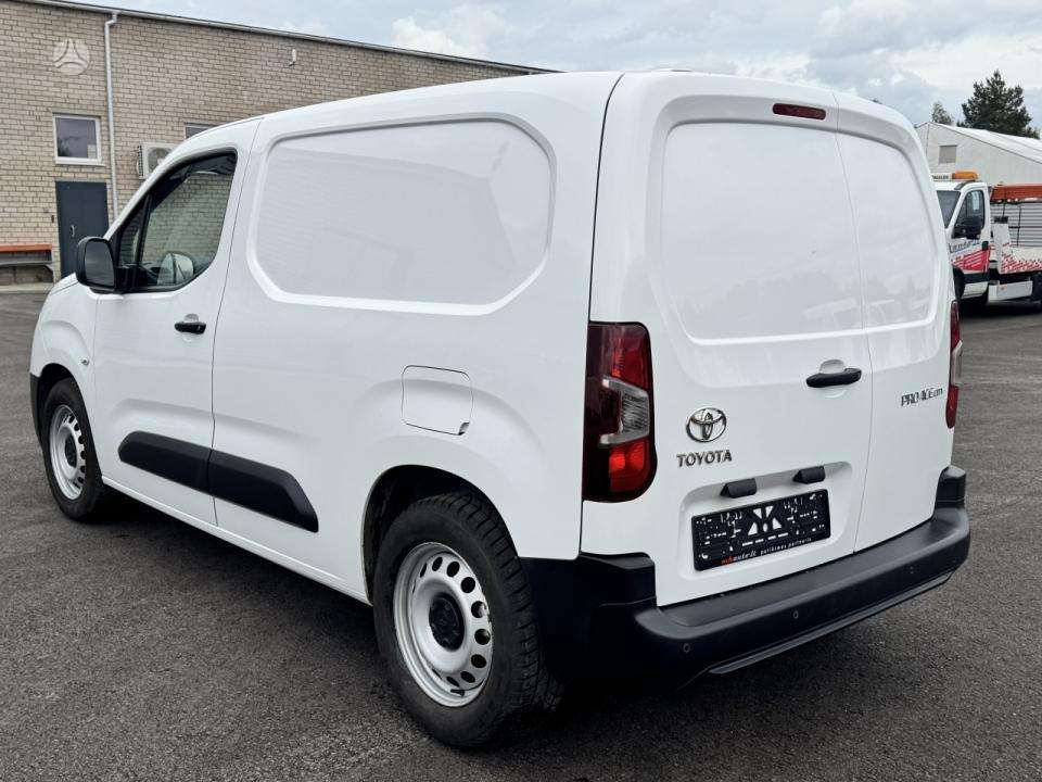 Toyota Proace City - 7