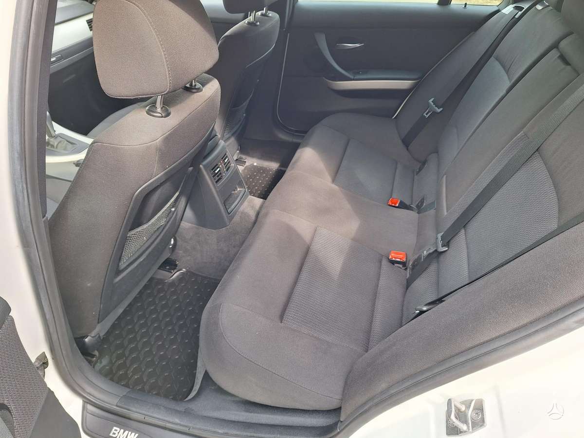 BMW 318, 2.0 l., wagon