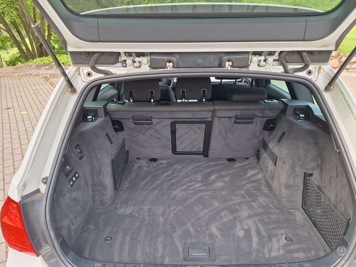 BMW 318, 2.0 l., wagon