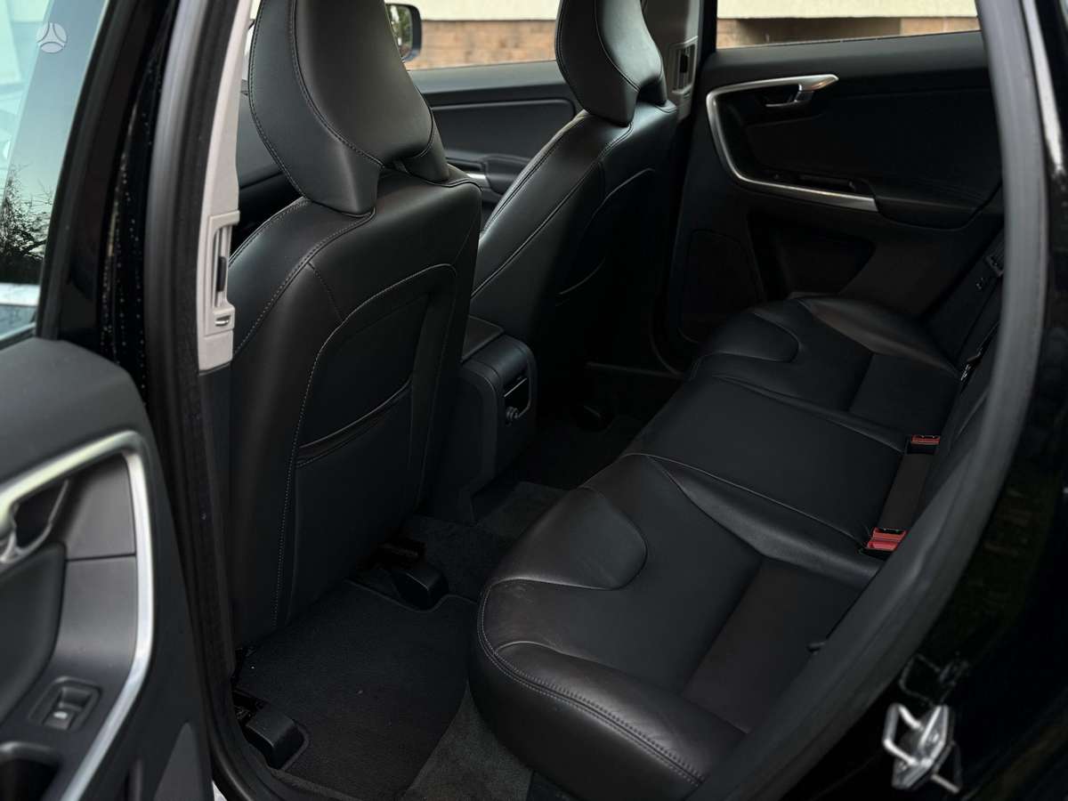 Volvo XC60 - 11