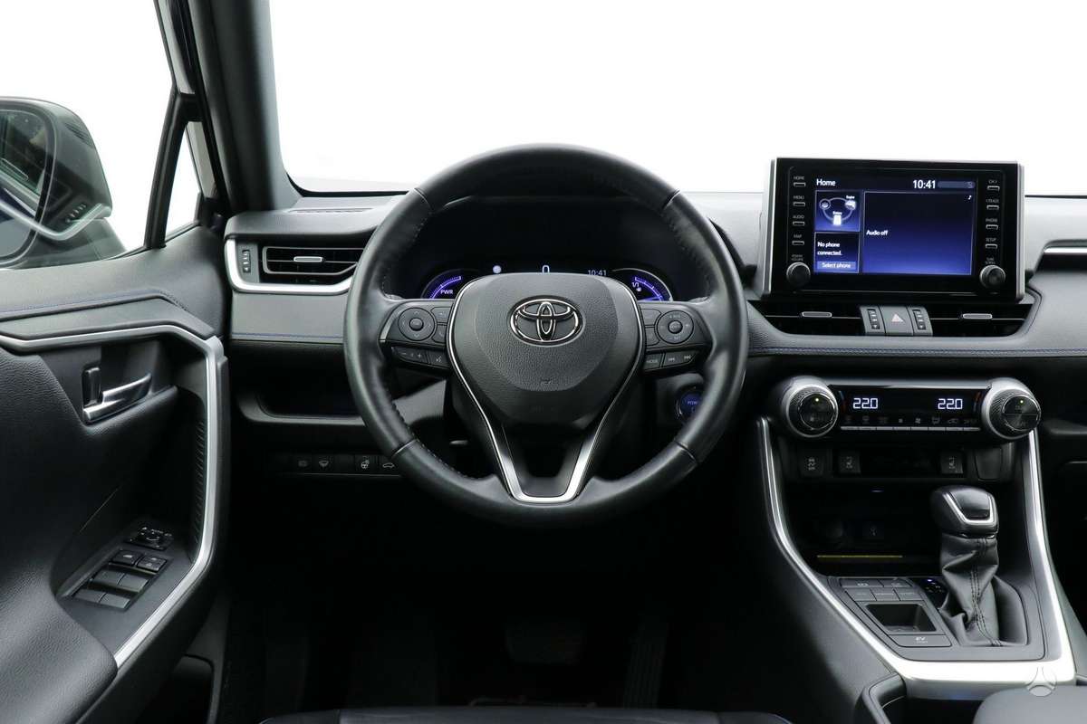Toyota RAV4 - 8