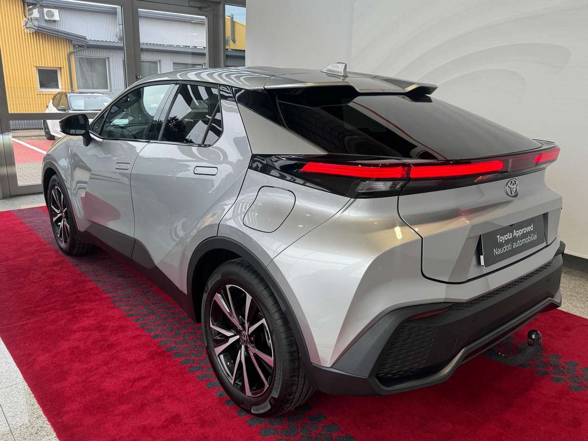 Toyota C-HR - 4