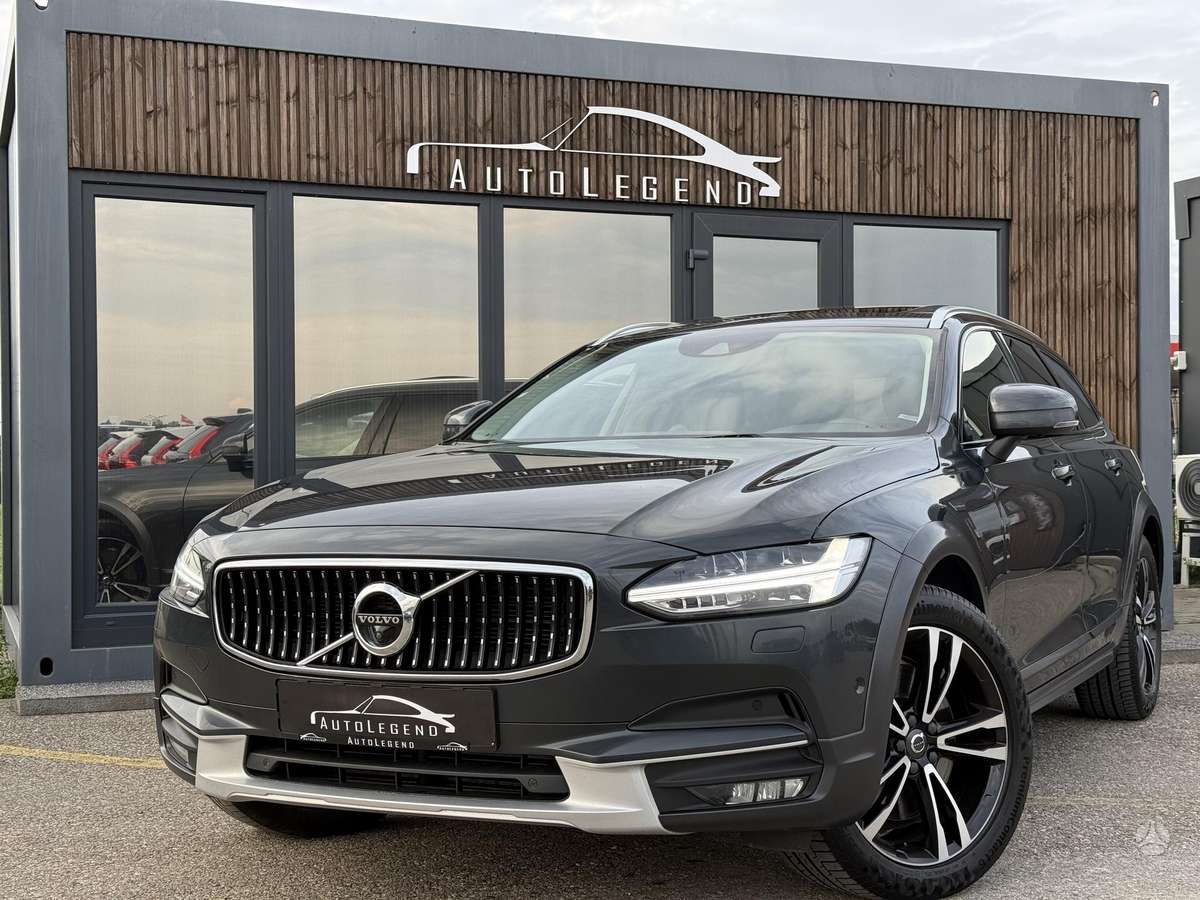 Volvo V90 Cross Country - 1