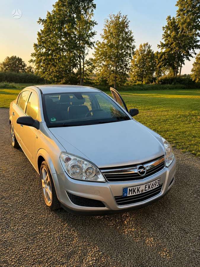Opel Astra - 1