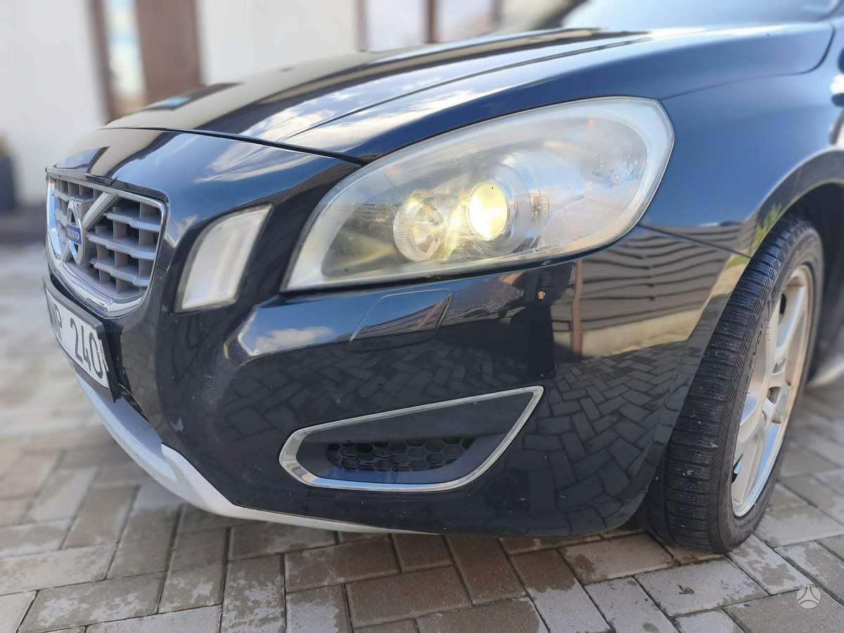 Volvo S60 - 3