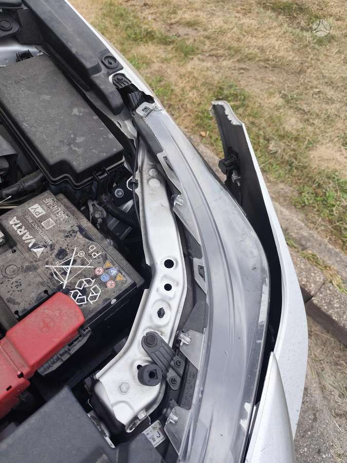 Toyota Corolla - 8