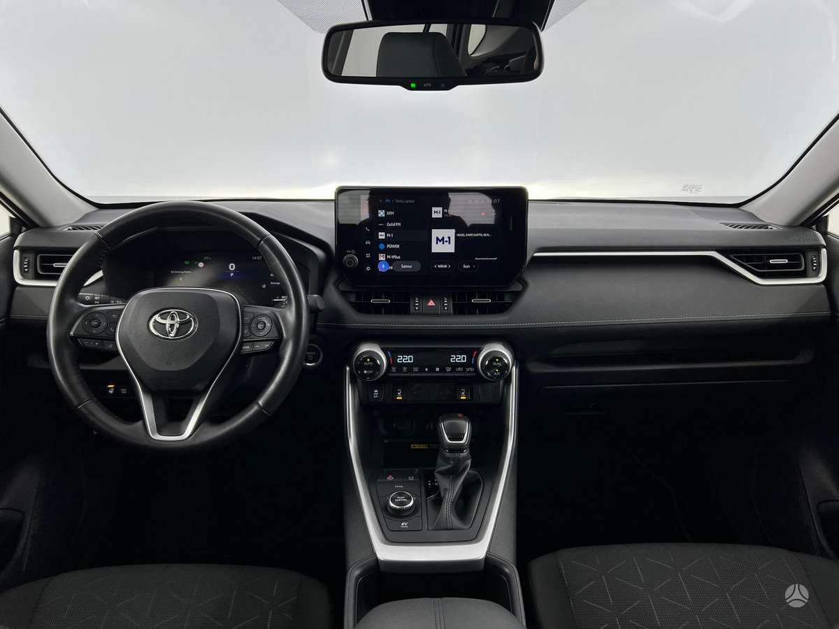 Toyota RAV4 - 8