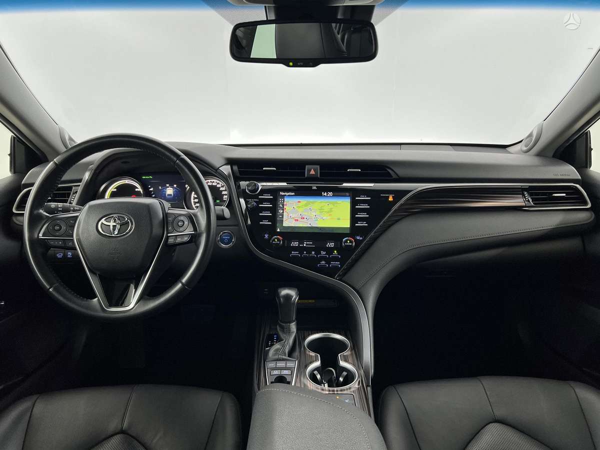 Toyota Camry - 8