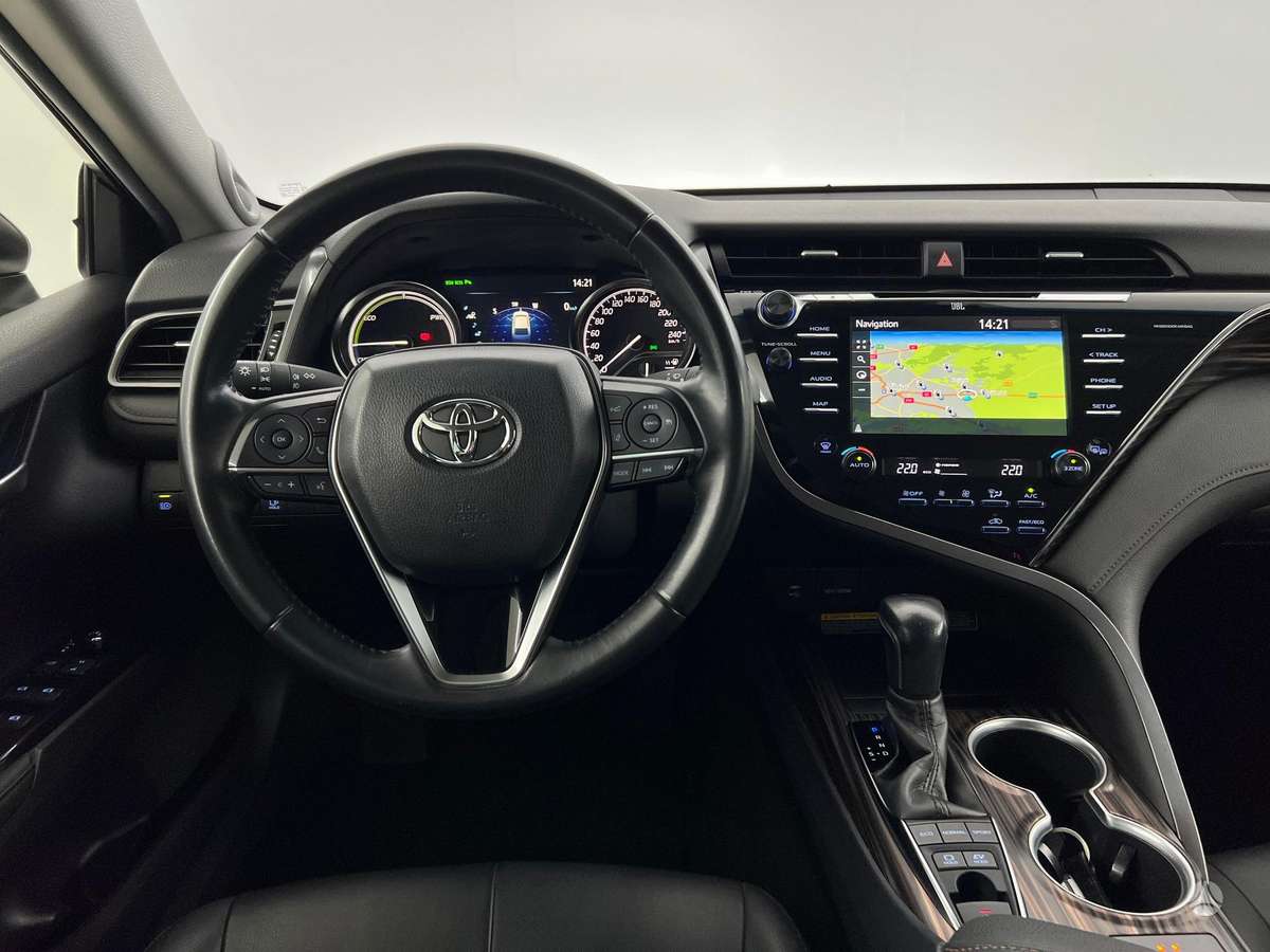 Toyota Camry - 9