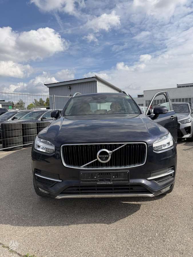 Volvo XC90 - 2