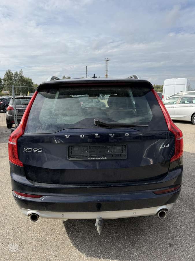 Volvo XC90 - 5