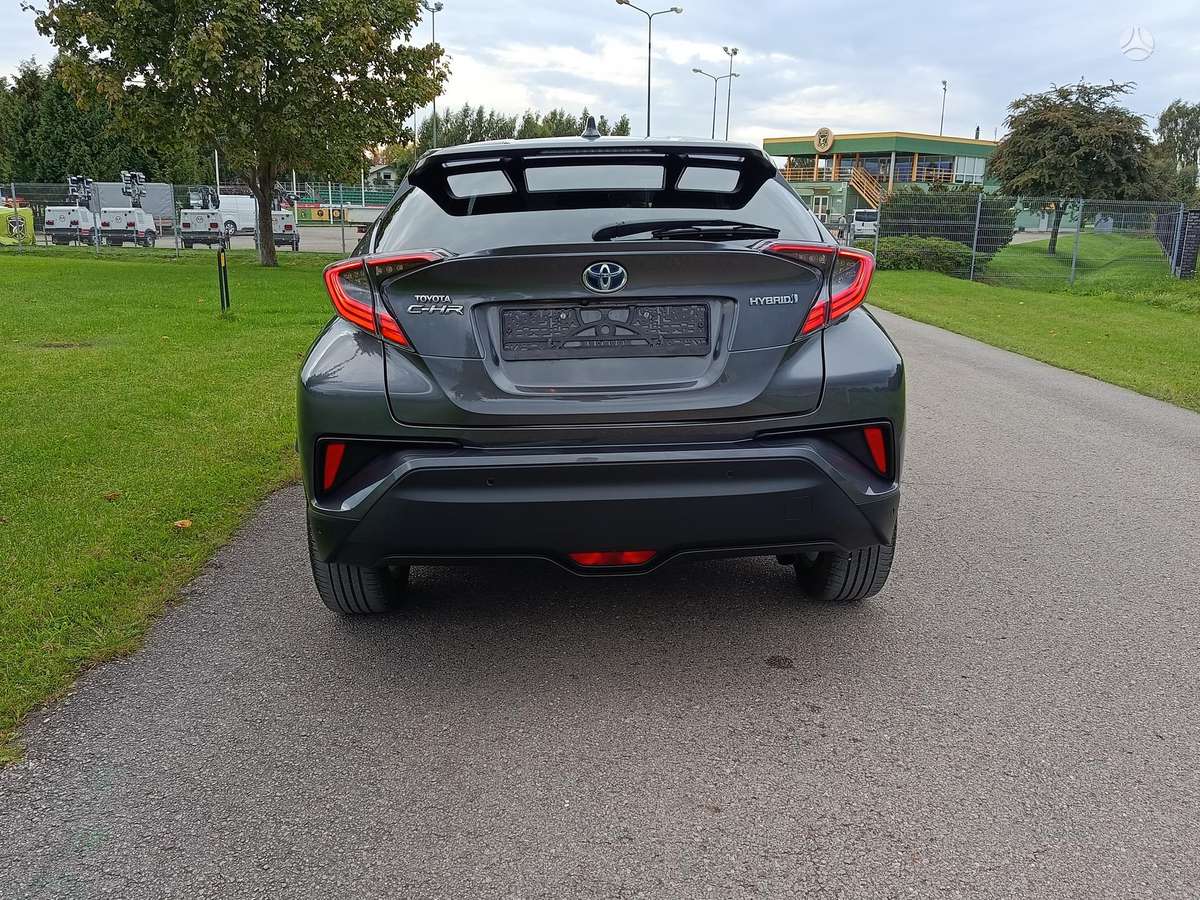 Toyota C-HR - 7