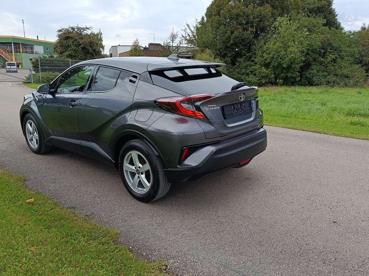 Toyota C-HR - 8
