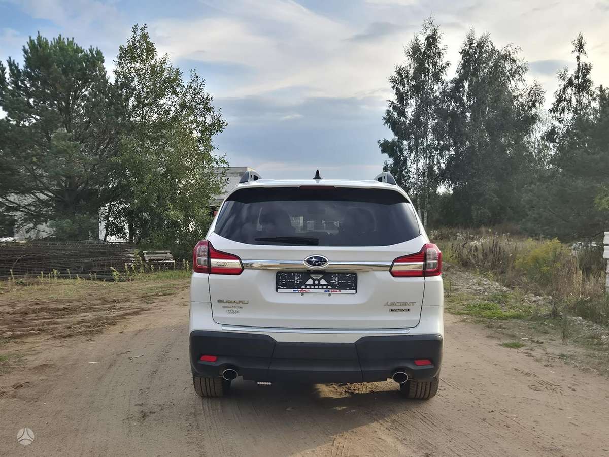 Subaru Outback, 2.4 l., Минивэн