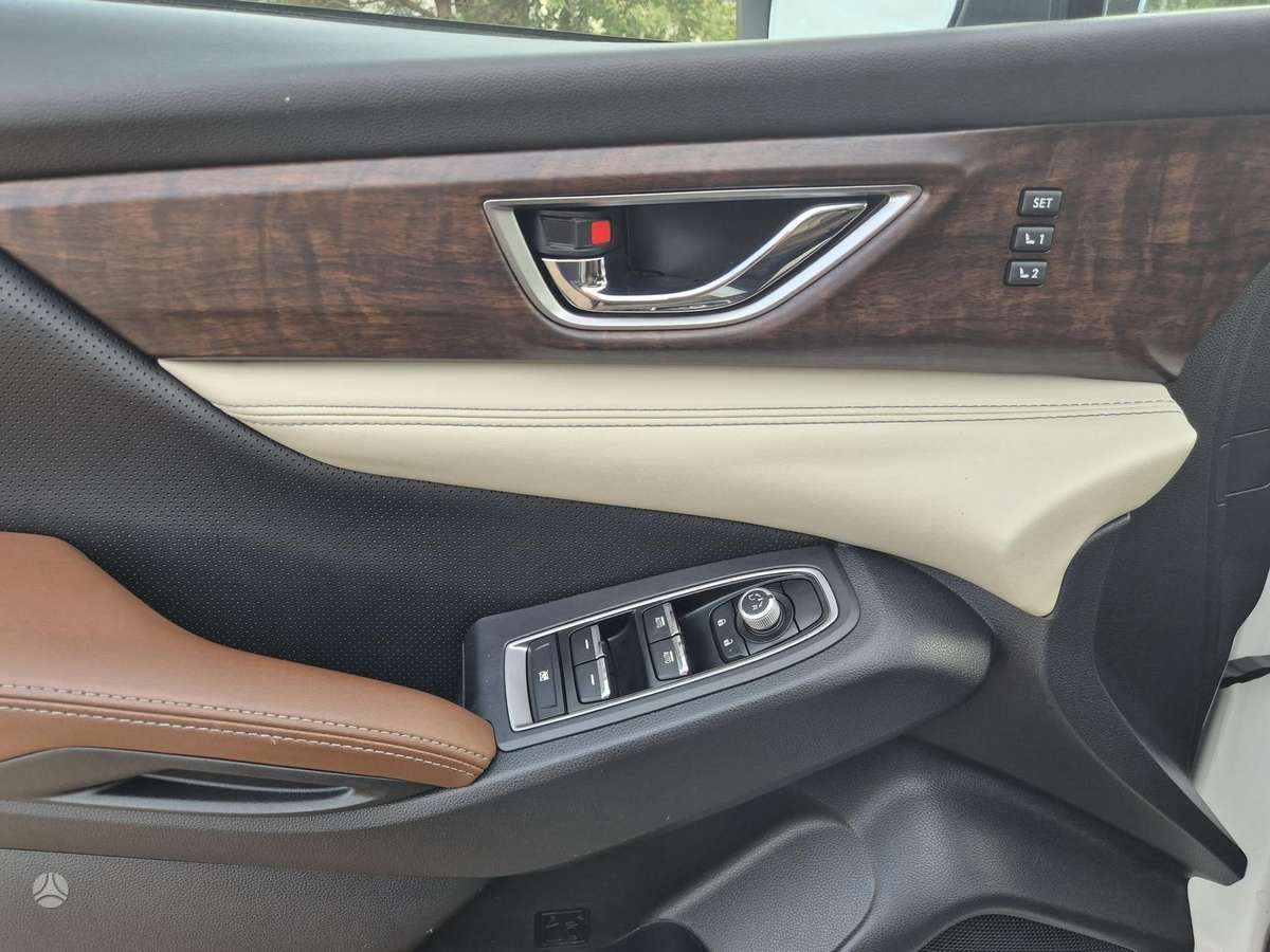 Subaru Outback, 2.4 l., Минивэн