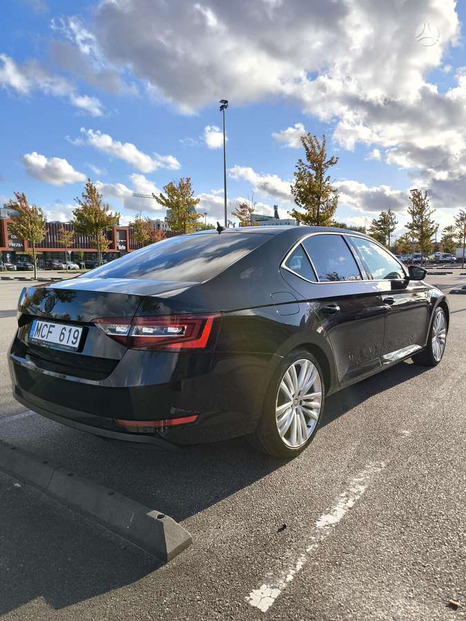 Skoda Superb, 1.4 l., Седан