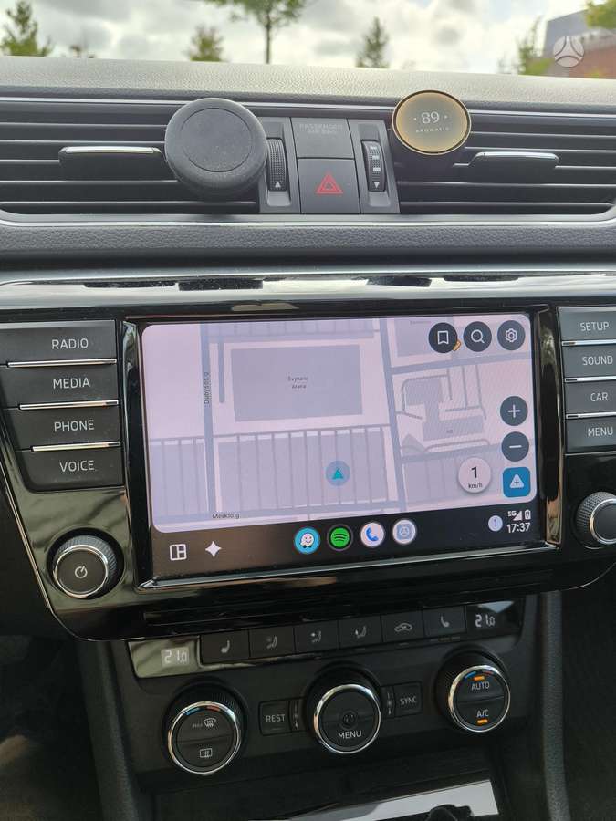 Skoda Superb, 1.4 l., Седан