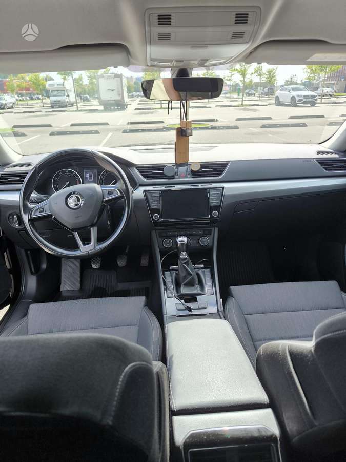 Škoda Superb - 9
