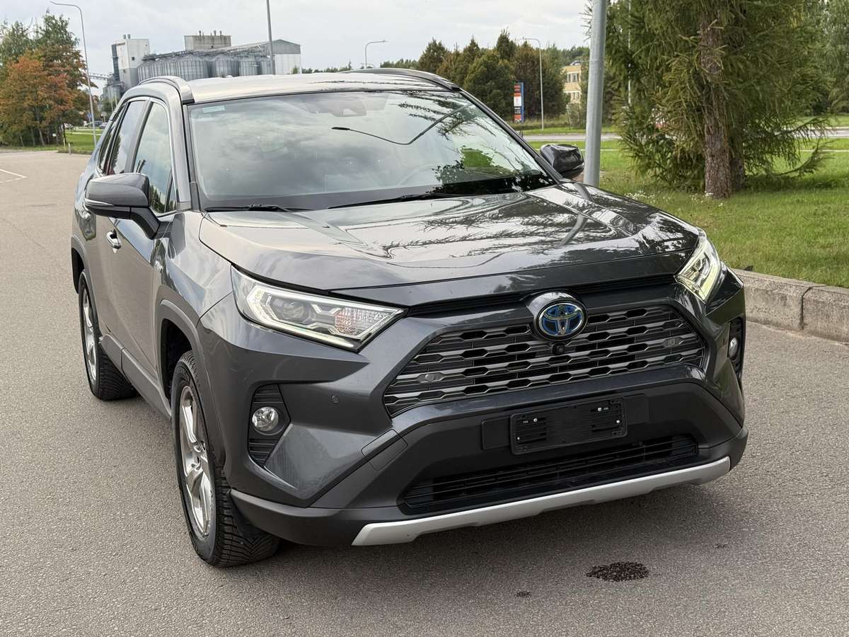 Toyota RAV4 - 8