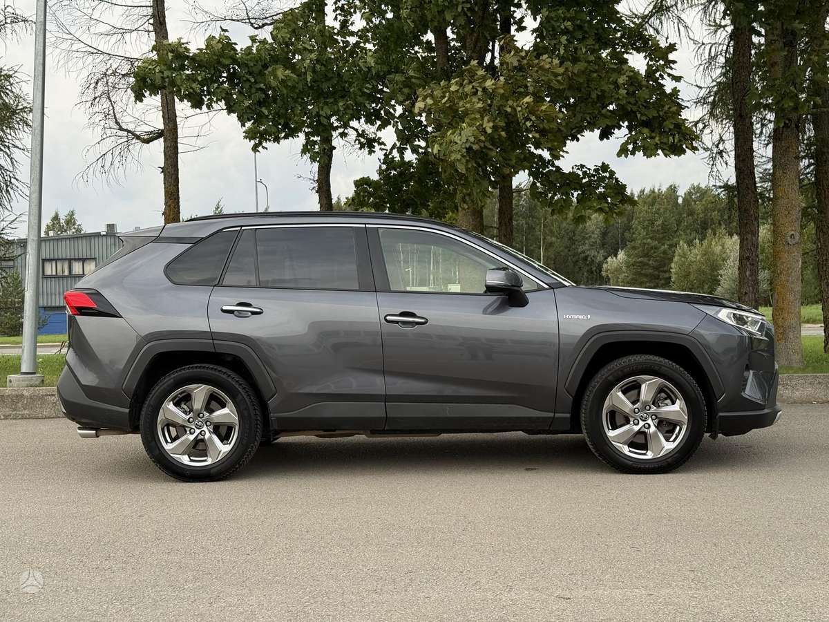 Toyota RAV4 - 12
