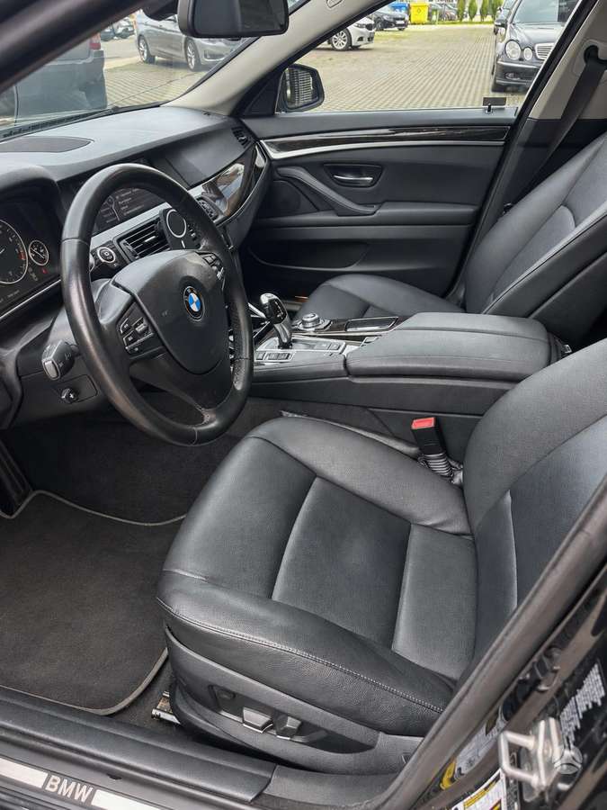 BMW 528, 2.0 l., Седан