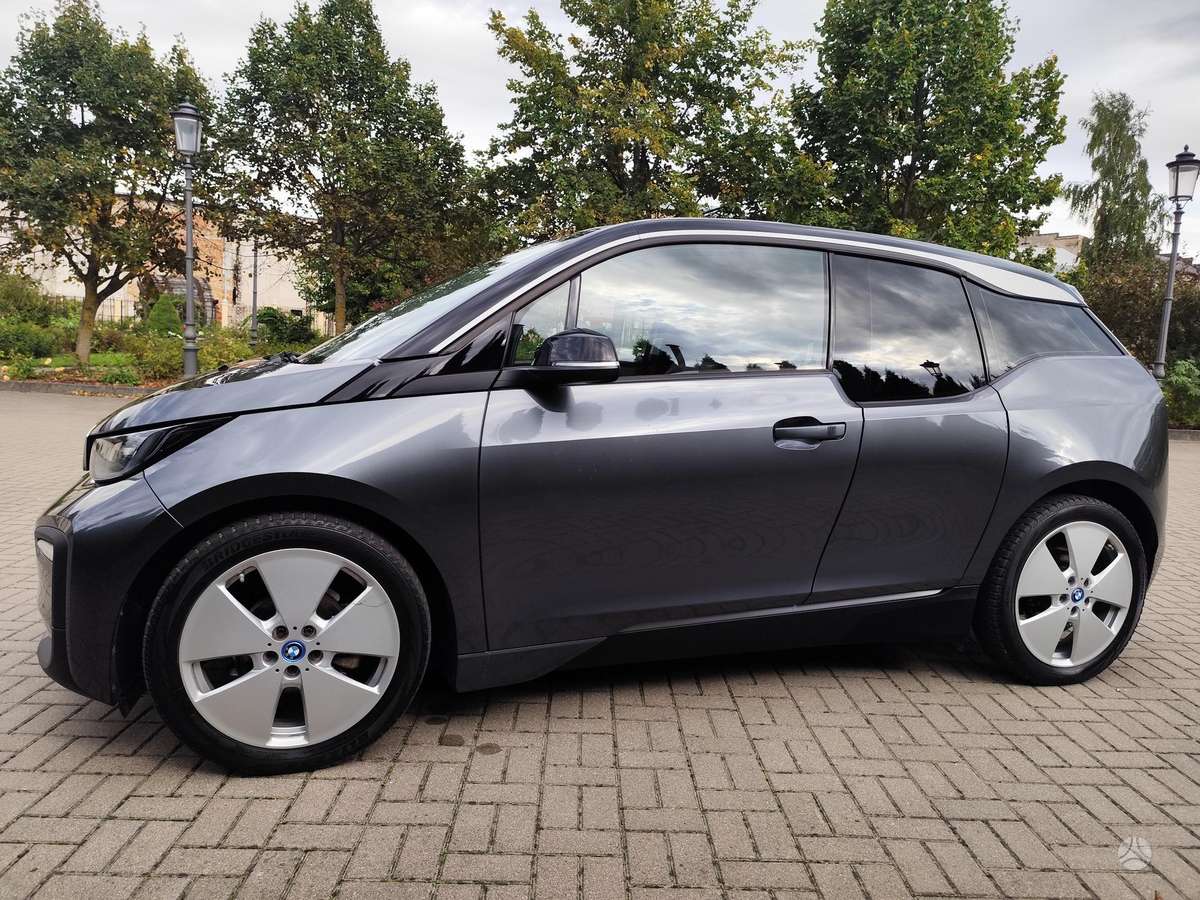 BMW i3, 33 kWh, hatchback