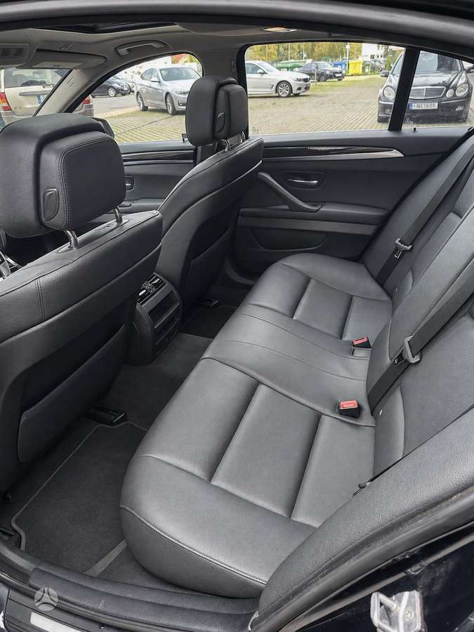 BMW 528, 2.0 l., saloon / sedan
