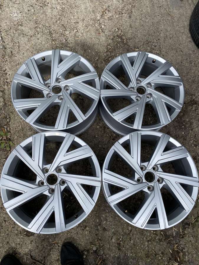 Volkswagen, lengvojo lydinio, R18
