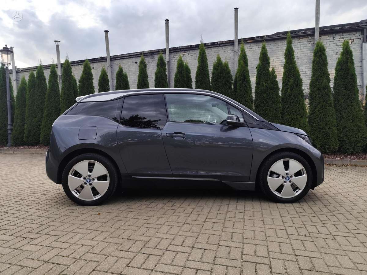 BMW i3, 33 kWh, hatchback