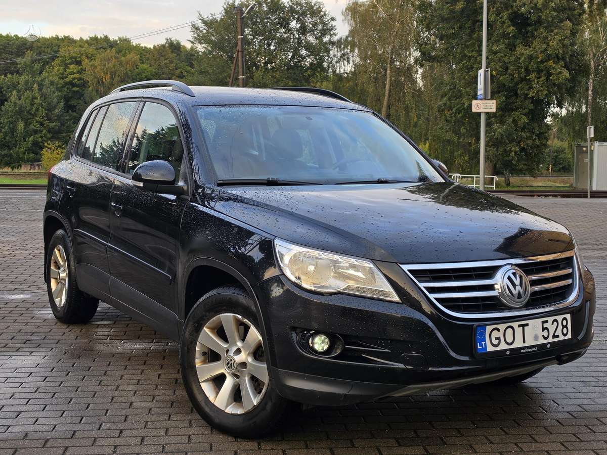 Volkswagen Tiguan - 2