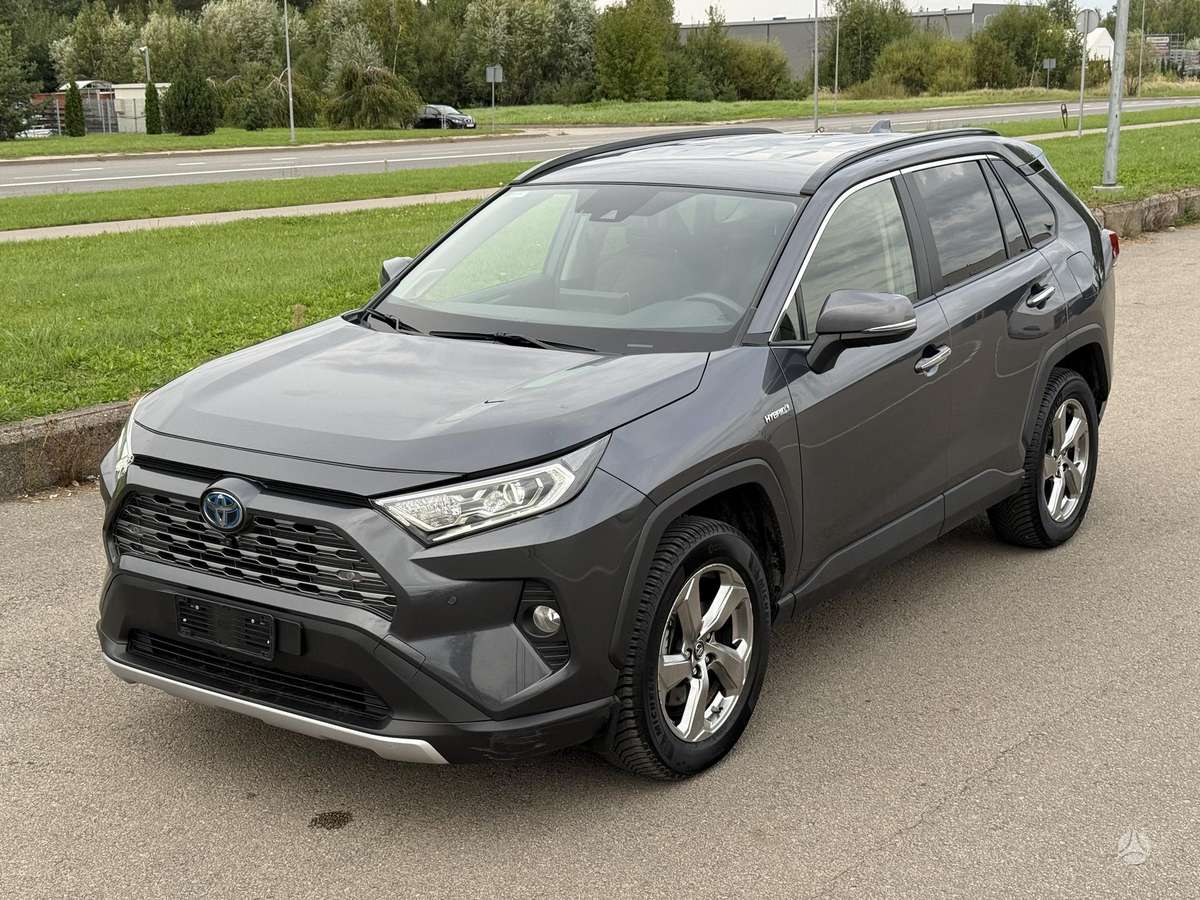 Toyota RAV4 - 1