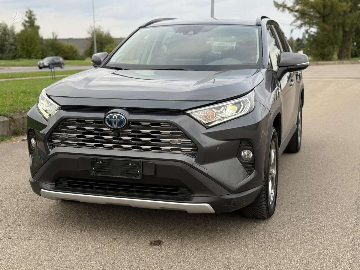 Toyota RAV4 - 6