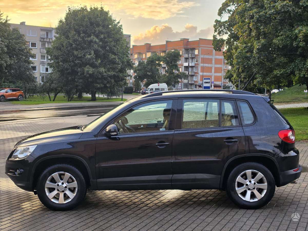 Volkswagen Tiguan - 5