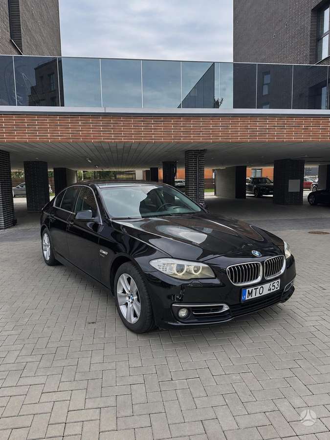 BMW 528, 2.0 l., Седан