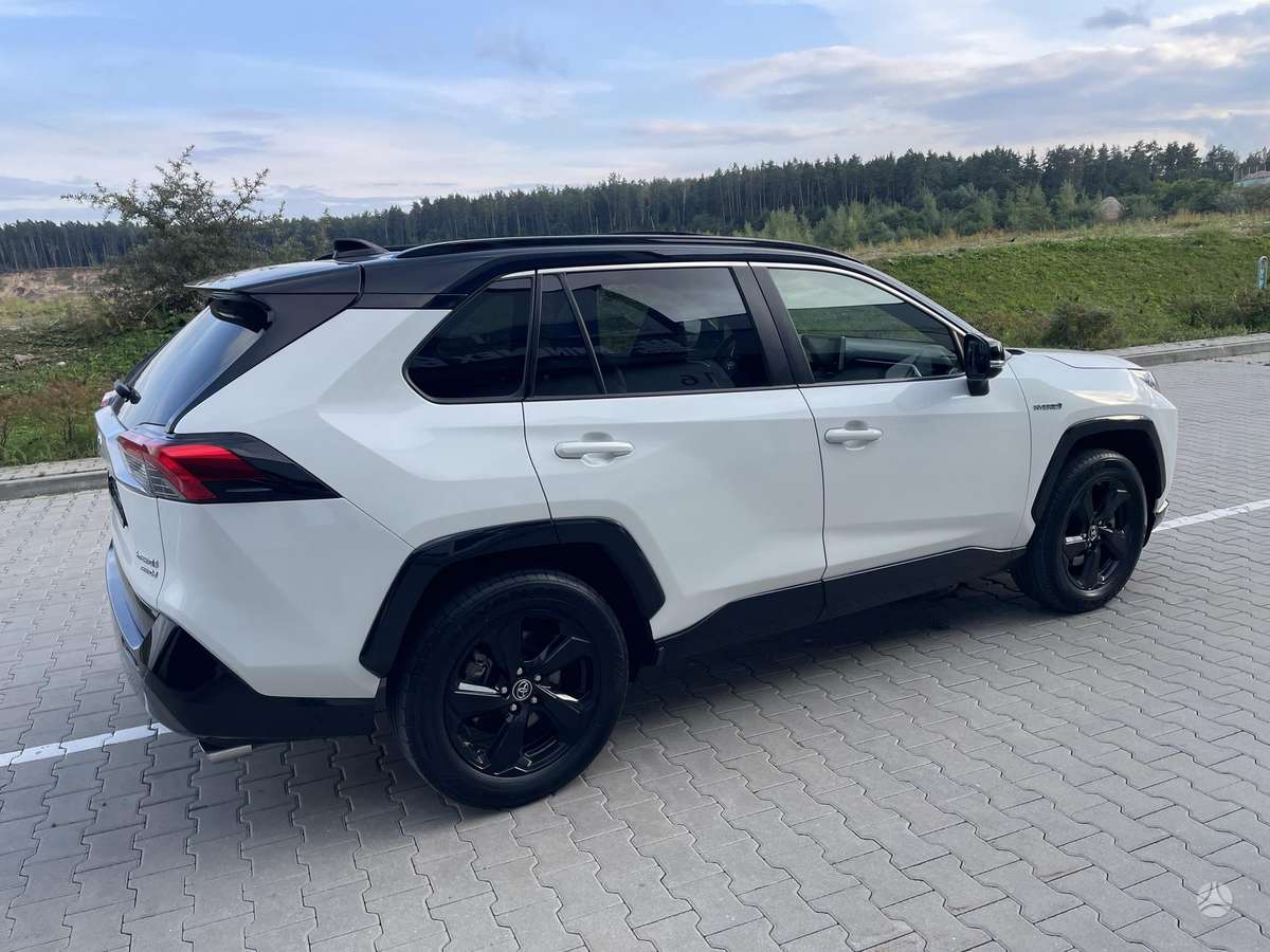 Toyota RAV4 - 5