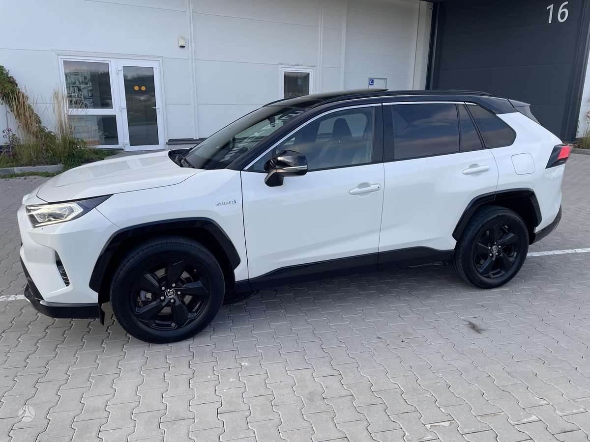 Toyota RAV4 - 11