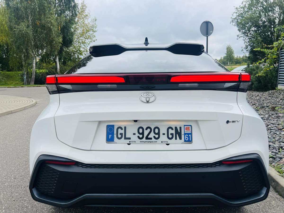 Toyota C-HR - 10
