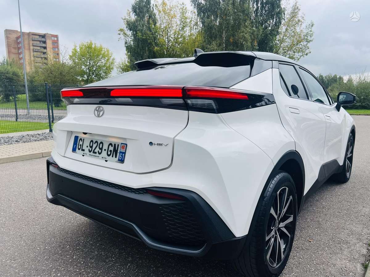 Toyota C-HR - 8
